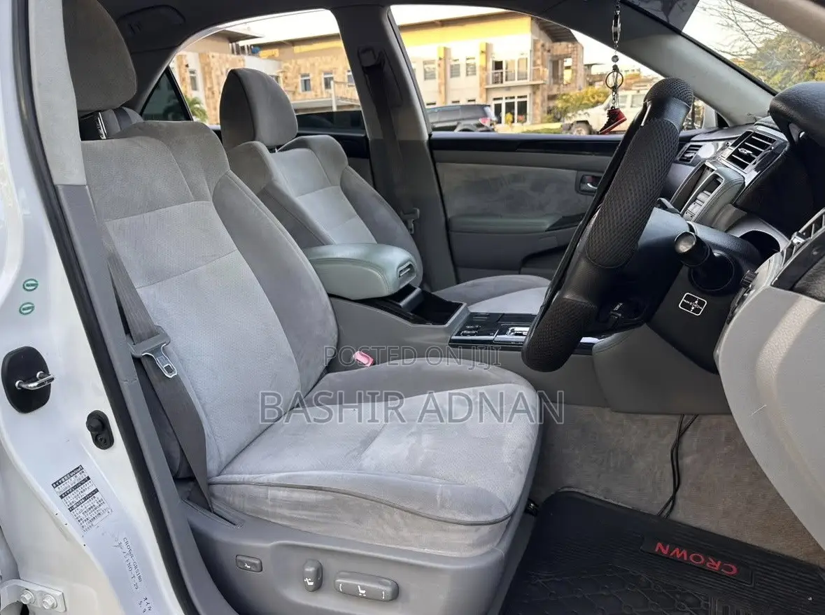 Toyota Crown 2005 Pearl
