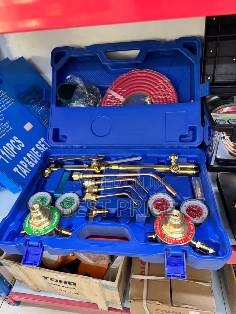 Heavy-Duty Oxygen-Acetylene Gas Welding & Cutting Kit - ZWCK-09-2