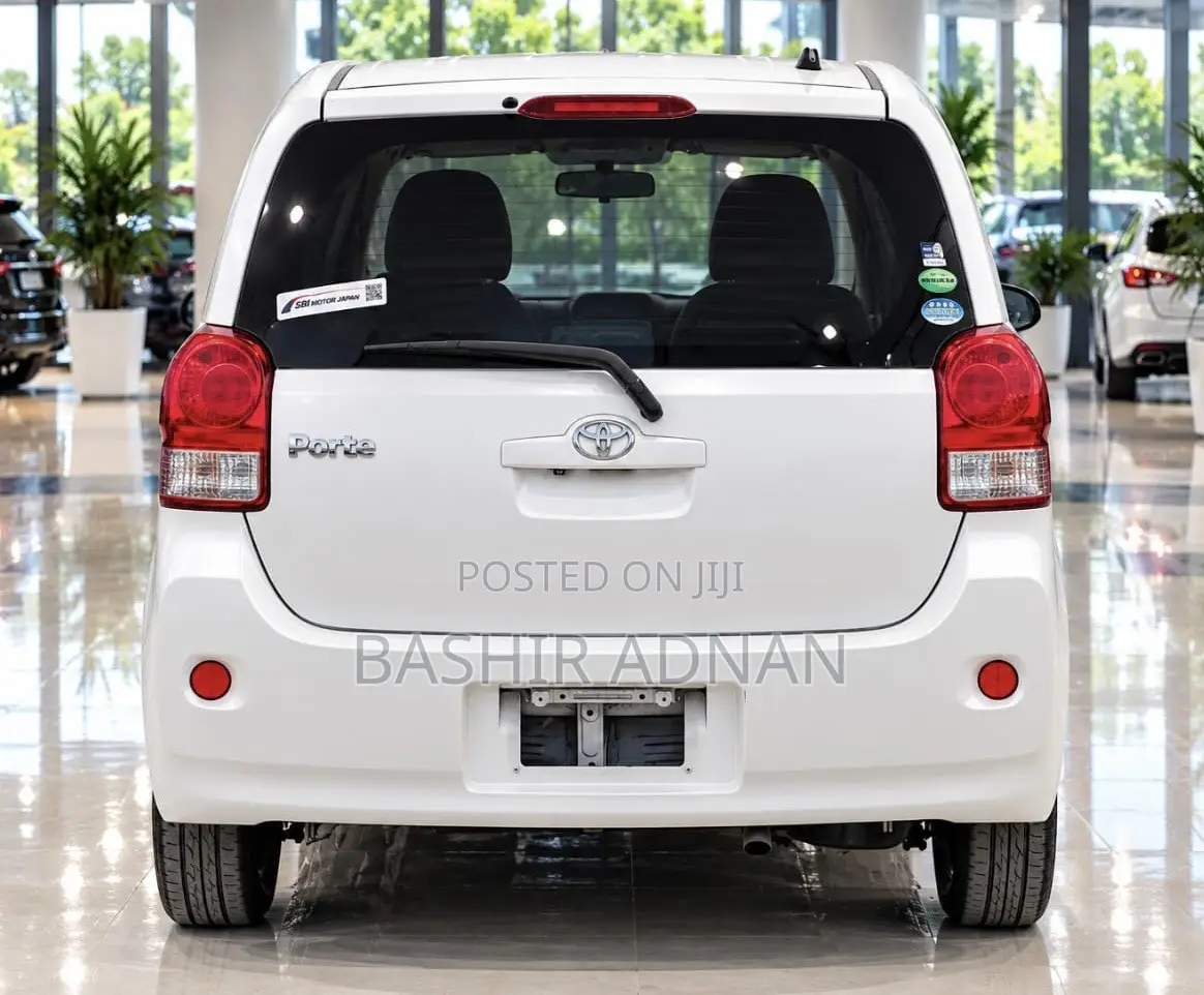 Toyota Porte 1.5 FWD 2013 White