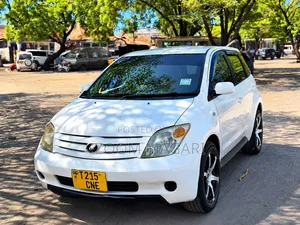 Toyota IST 2002 Pearl