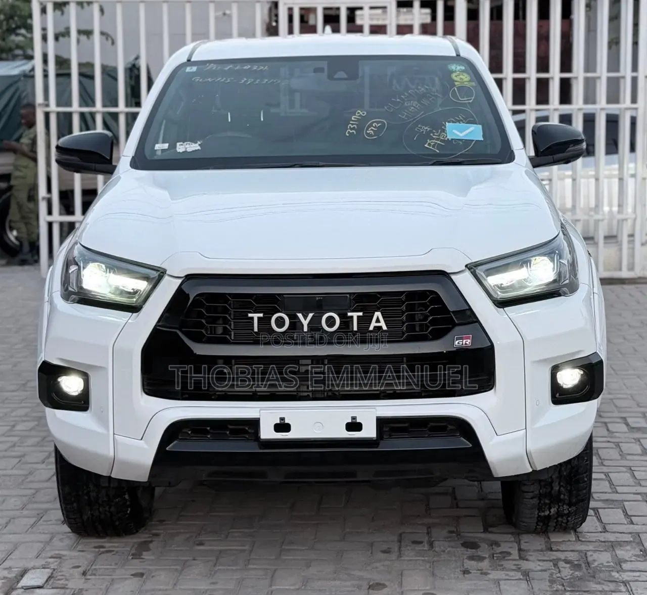 Toyota Hilux 2021 Gray