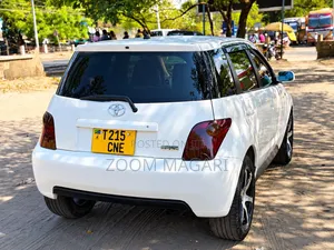 Toyota IST 2002 Pearl