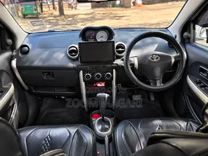 Toyota IST 2002 Pearl