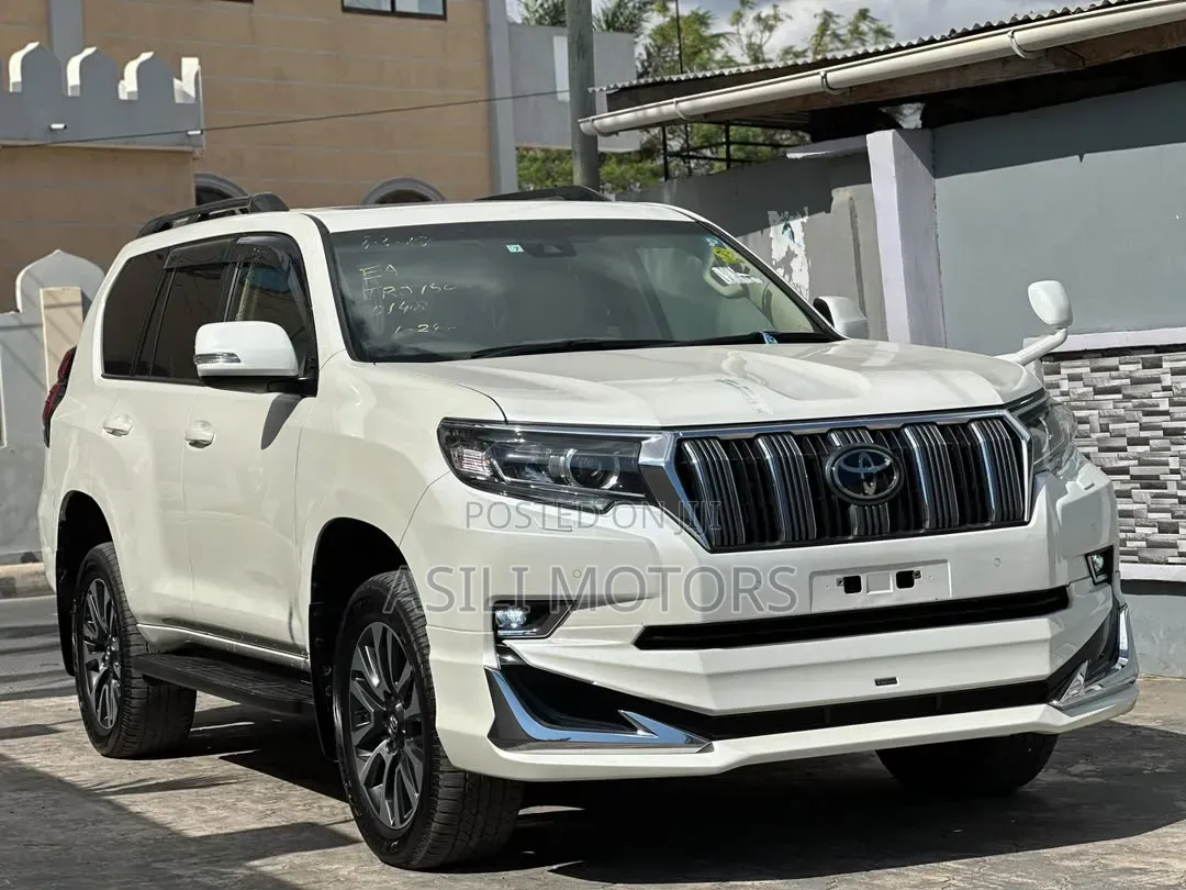 Toyota Land Cruiser Prado 4.0 Petrol TX 2022 White