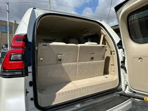 Toyota Land Cruiser Prado 4.0 Petrol TX 2022 White