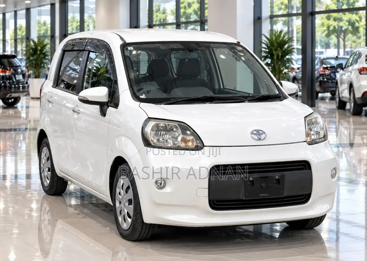Toyota Porte 1.5 FWD 2013 White