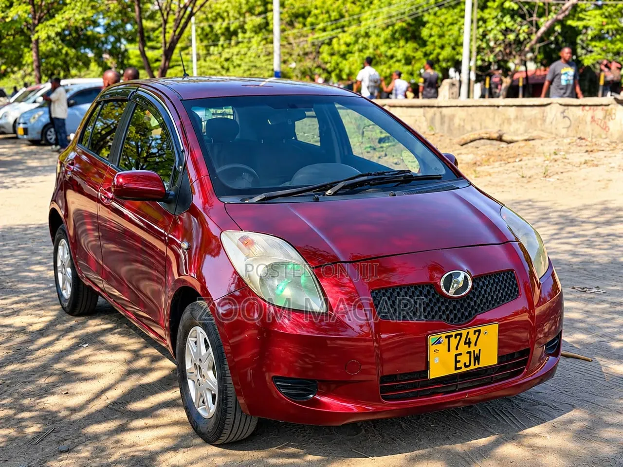 Toyota Vitz 2006 Maroon