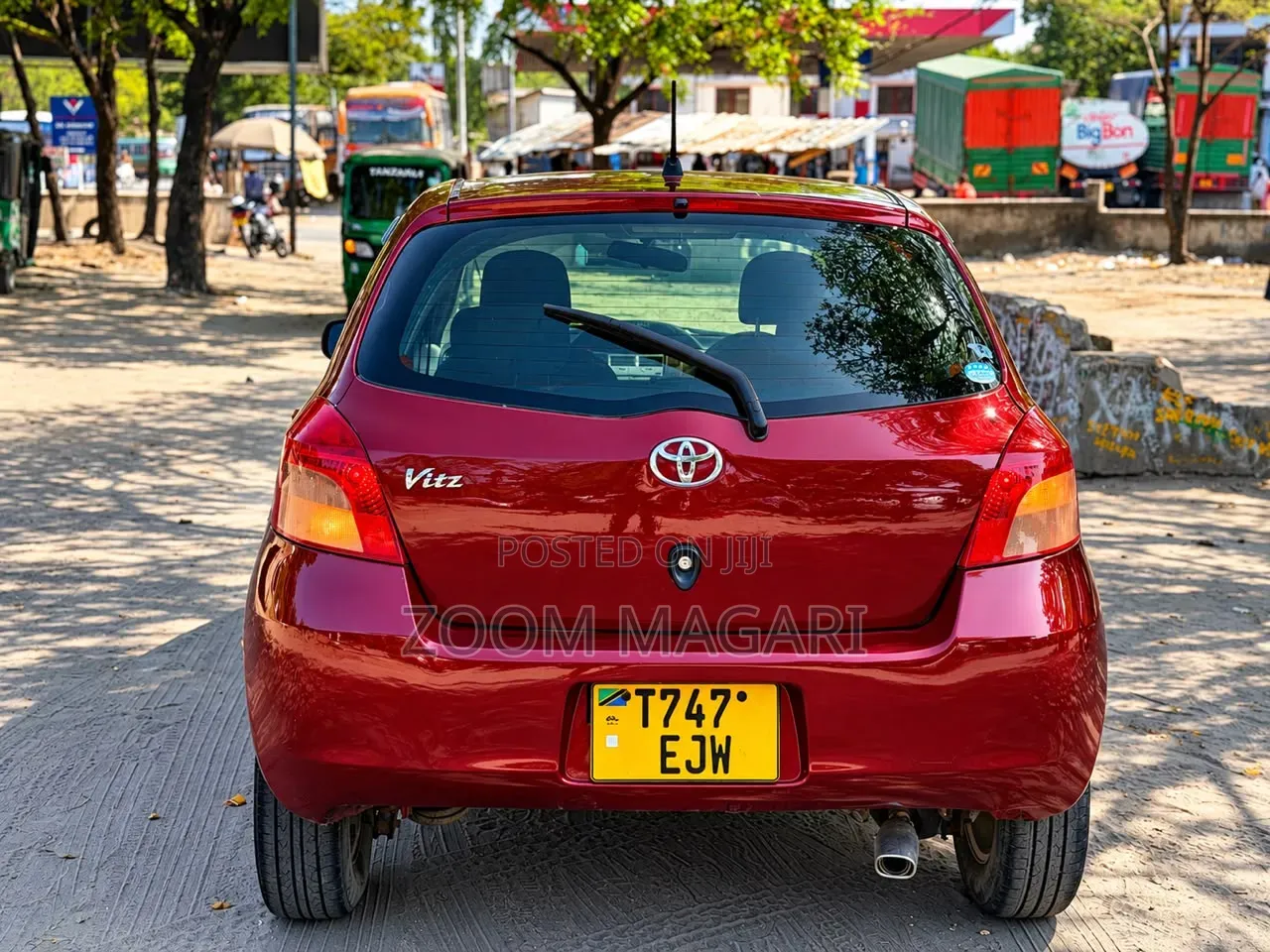 Toyota Vitz 2006 Maroon