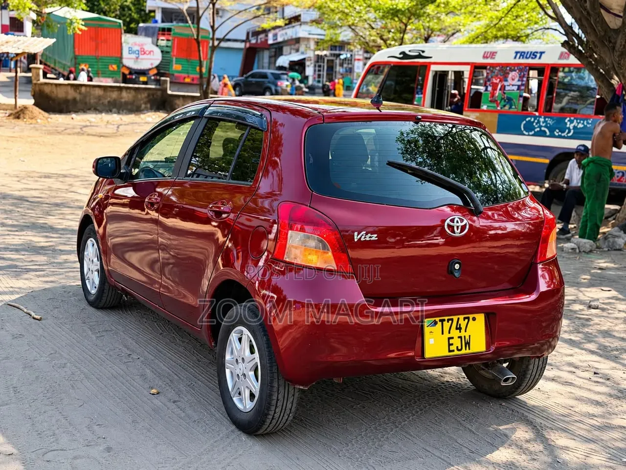 Toyota Vitz 2006 Maroon