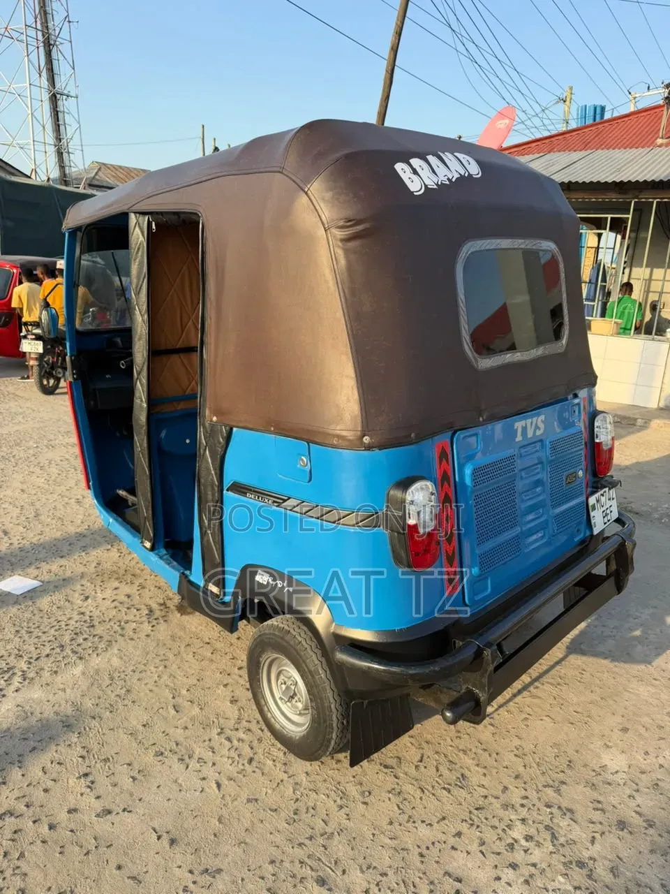 Bajaj Avenger 200 2024 Blue