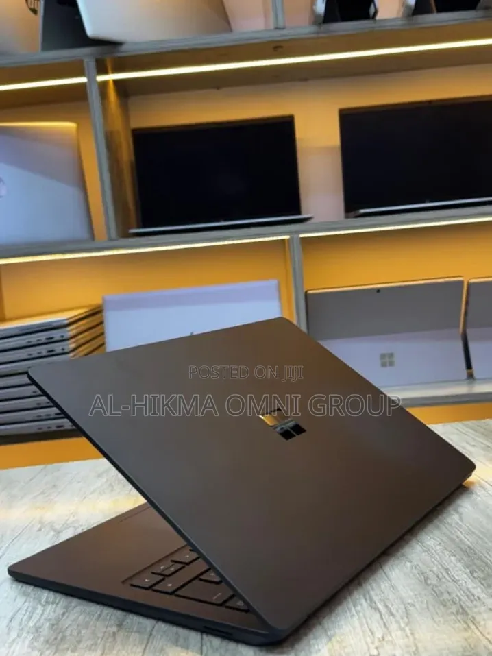 Laptop Microsoft Surface Laptop Go 8GB Intel Core i5 SSD 256GB