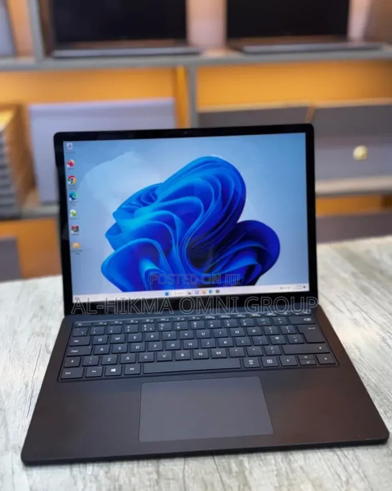 Laptop Microsoft Surface Laptop Go 8GB Intel Core i5 SSD 256GB
