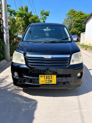 Toyota Noah 2006 Black