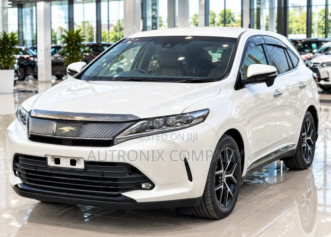 Toyota Harrier 2.0 4WD 2018 White