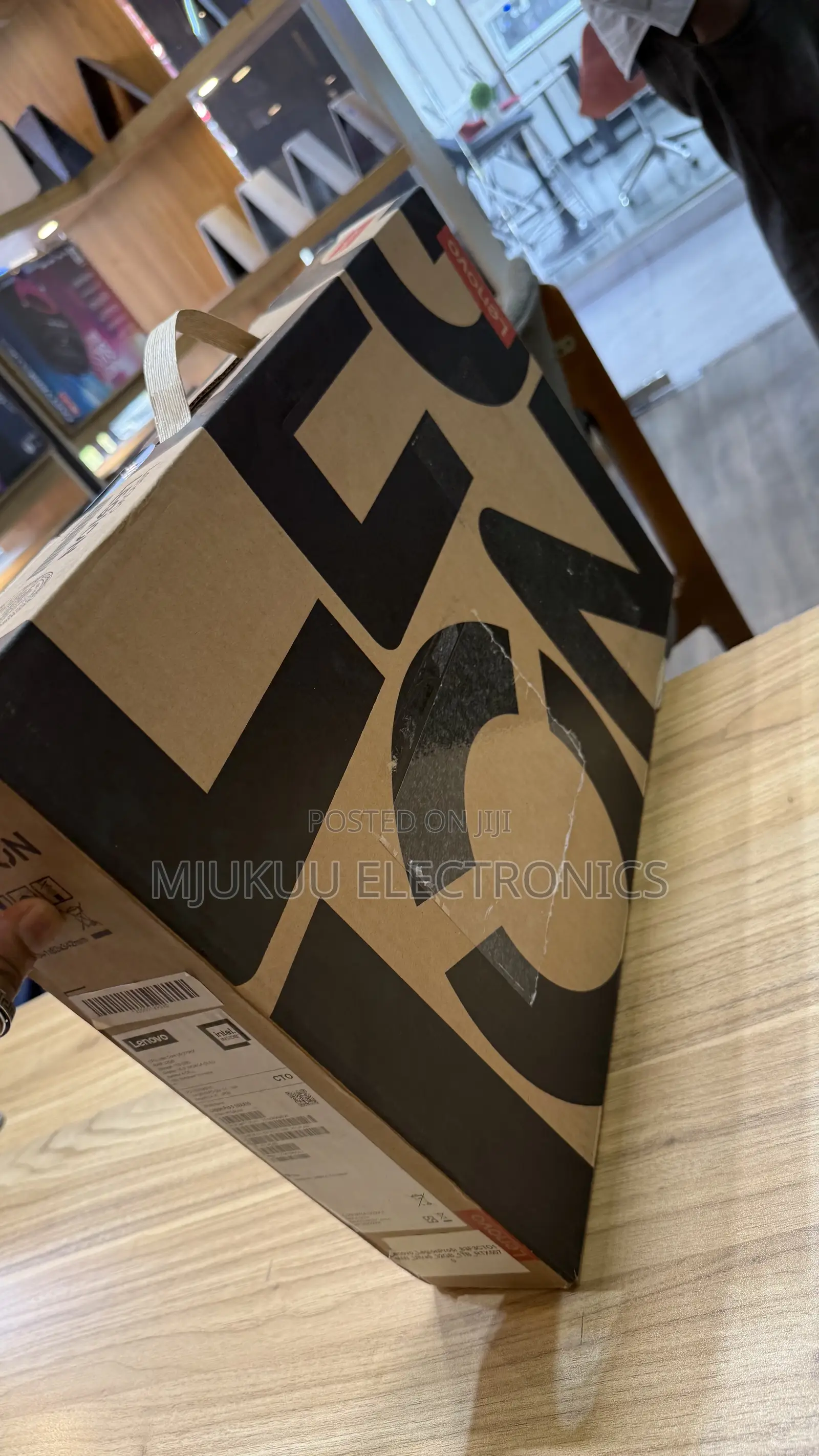 New Laptop Lenovo 32GB Intel Core Ultra 9 SSD 1T