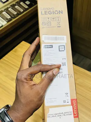 New Laptop Lenovo 32GB Intel Core Ultra 9 SSD 1T