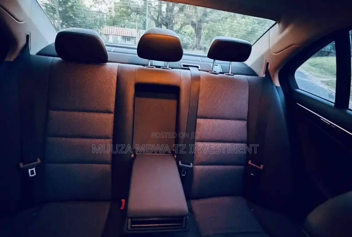 Mercedes-Benz C-Class 2012 Black