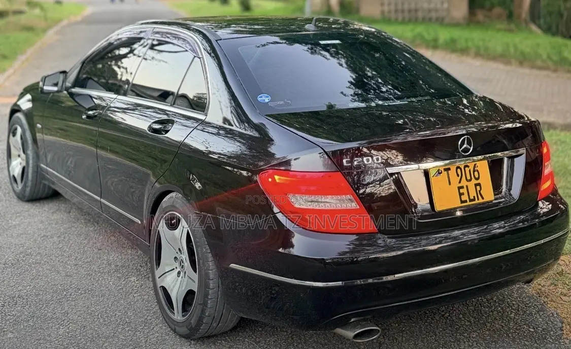 Mercedes-Benz C-Class 2012 Black