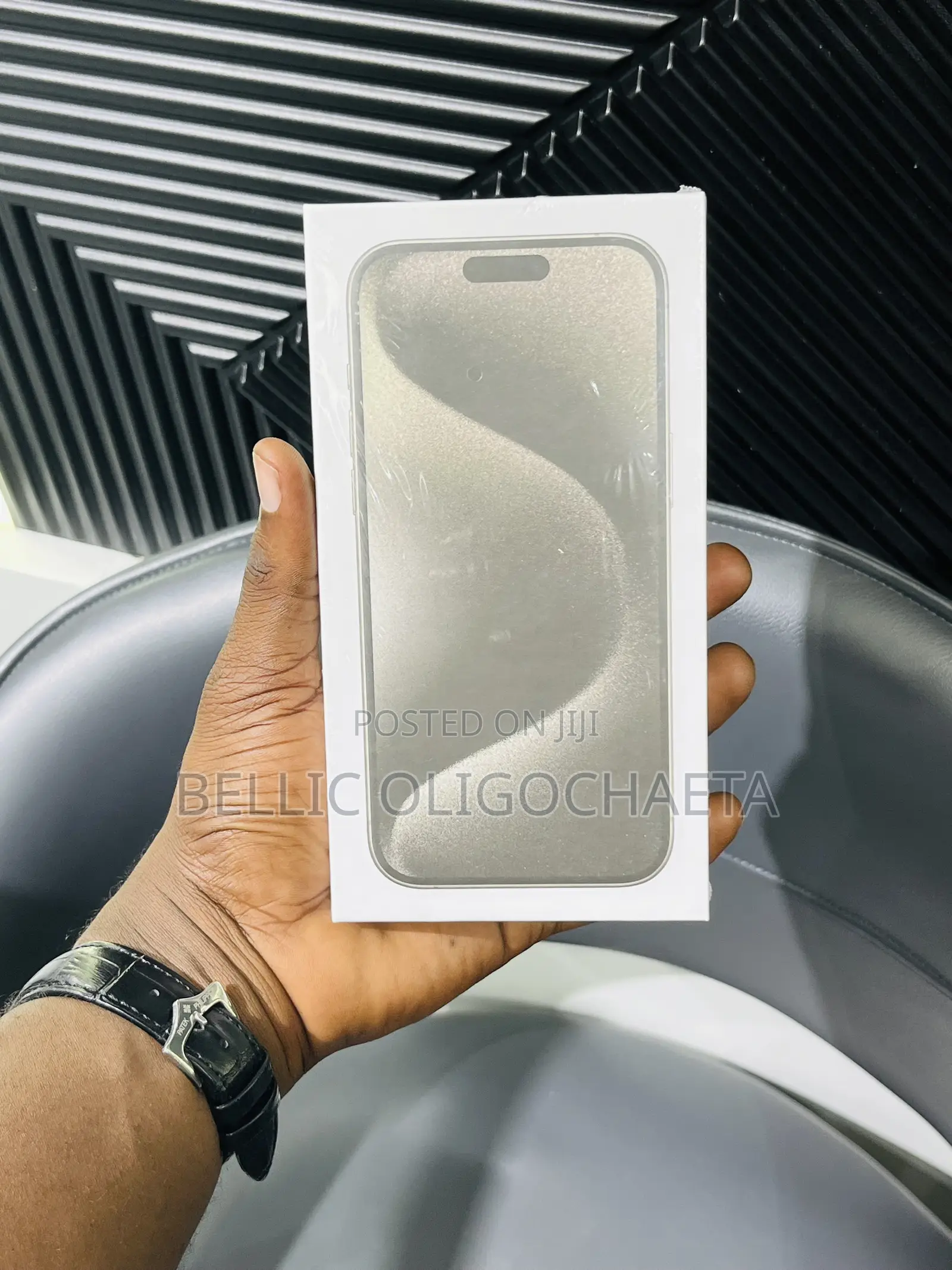 New Apple iPhone 15 Pro Max 256 GB Silver