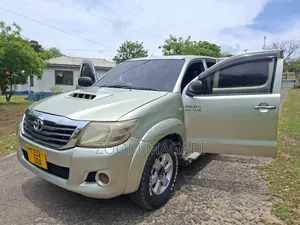 Toyota Hilux 2015