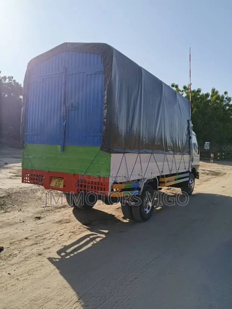 Mitsubishi Canter Tone 3