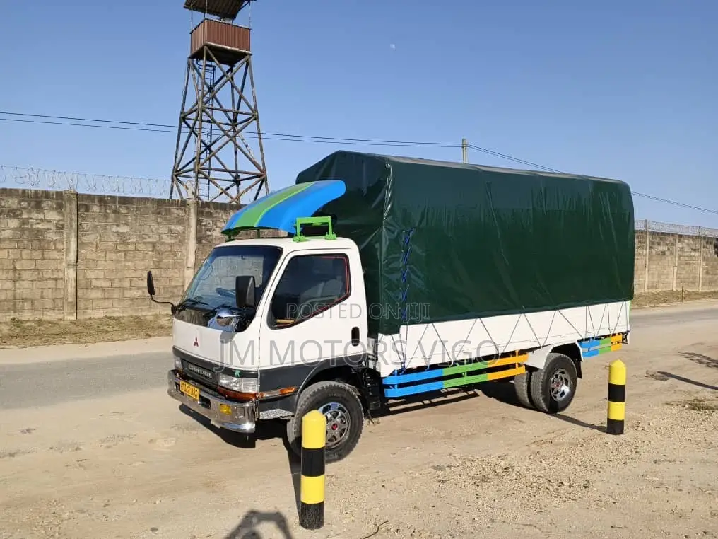 Mitsubishi Canter Tone 3