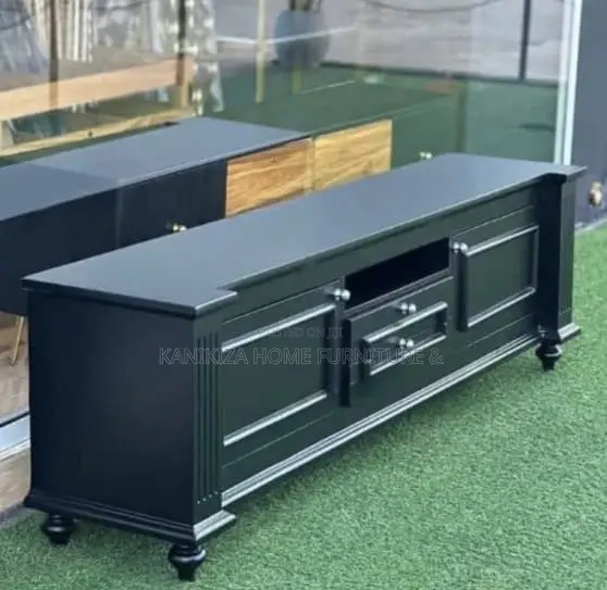 Modern TV Showcase Ya Rangi Nyeusi