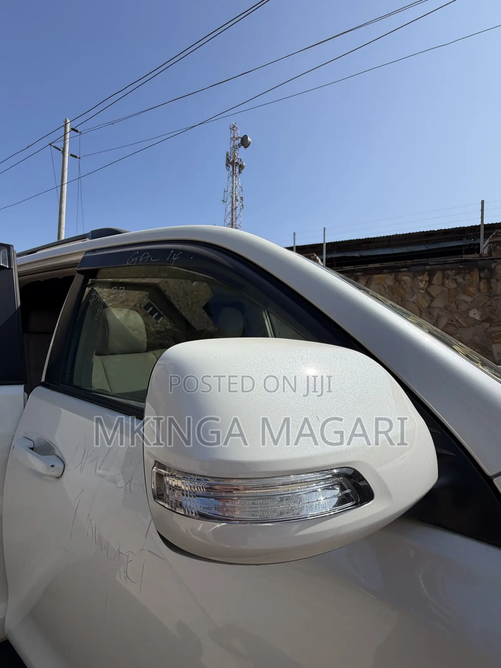 Toyota Land Cruiser Prado 2023 White