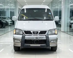 Toyota TownAce Noah 2000 White
