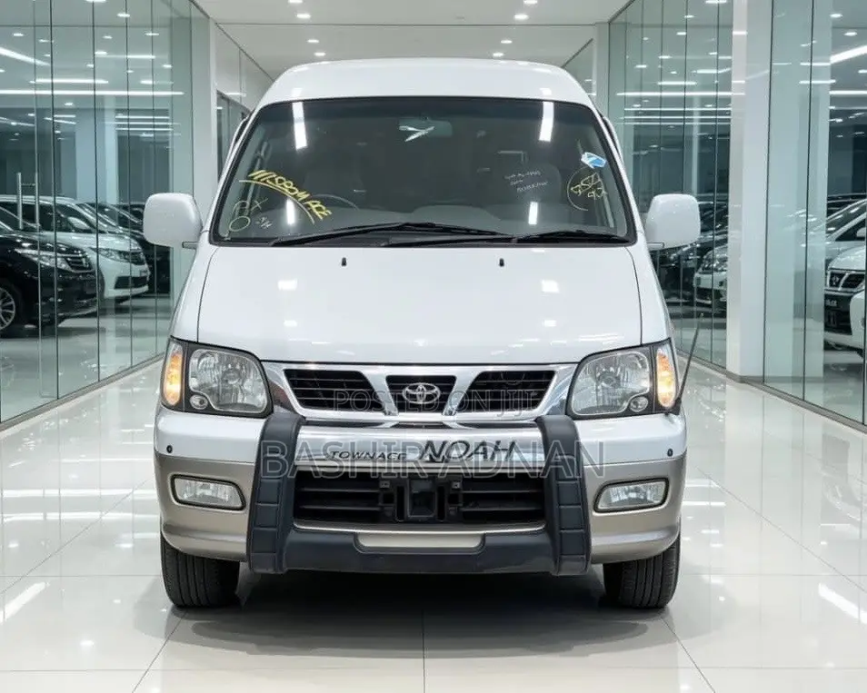 Toyota TownAce Noah 2000 White