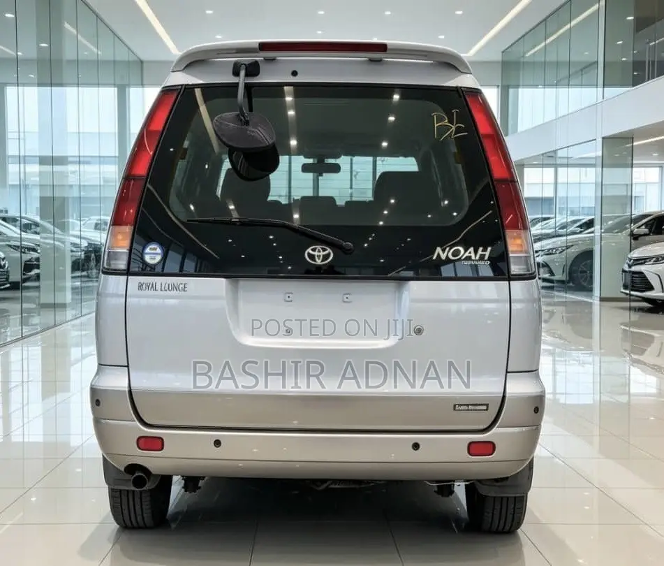 Toyota TownAce Noah 2000 White