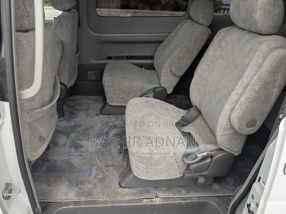 Toyota TownAce Noah 2000 White