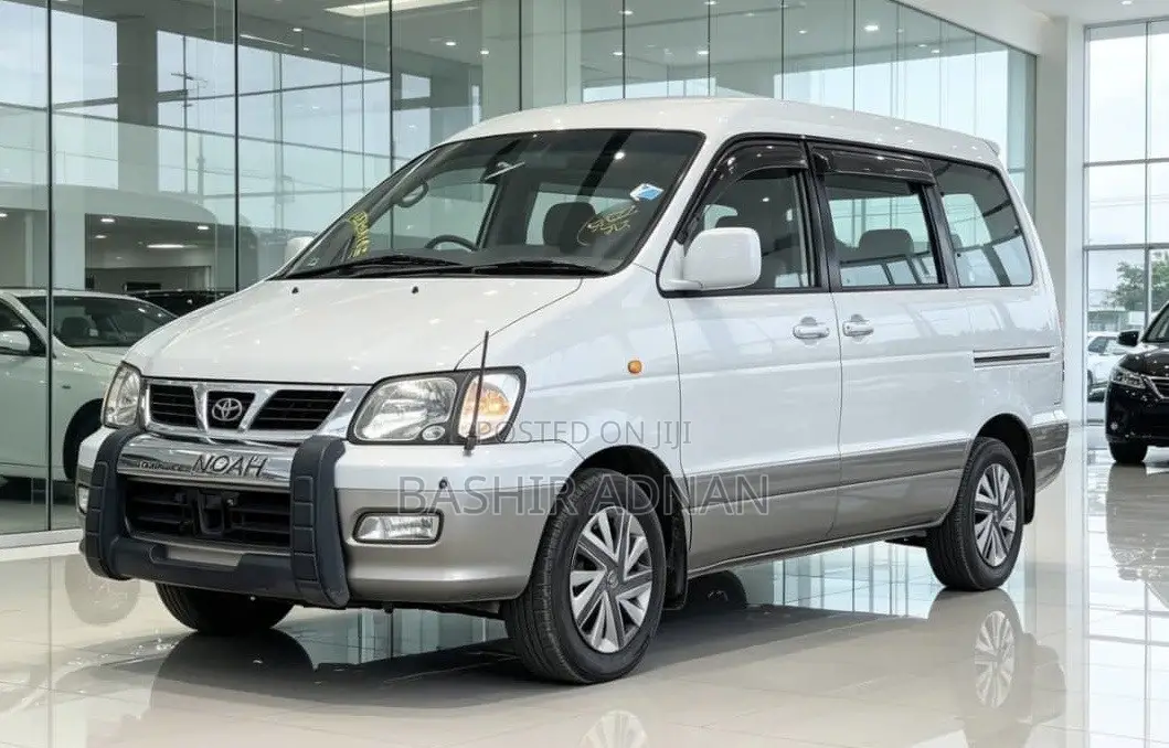 Toyota TownAce Noah 2000 White
