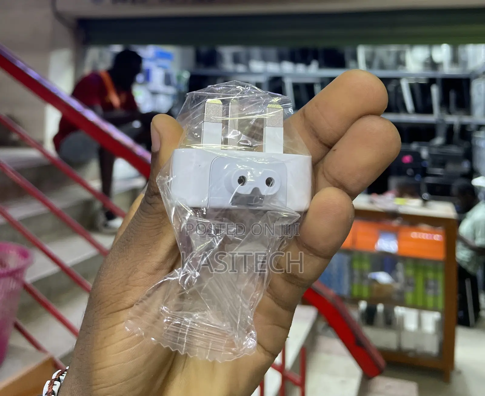 MacBook Plug