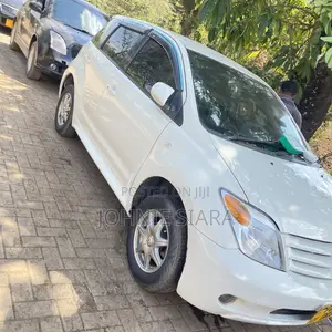 Toyota IST 2005 White