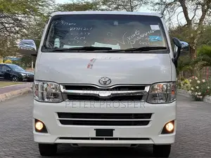 Toyota HiAce 2011 White