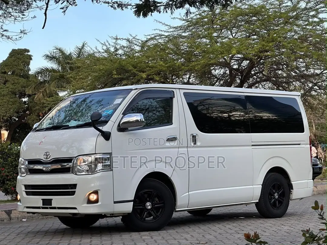 Toyota HiAce 2011 White