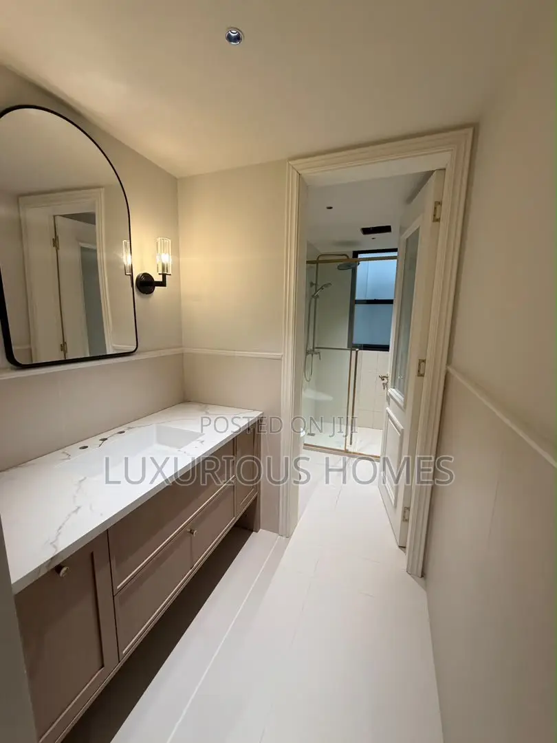 Furnished 5bdrm Apartment in Masaki for sale