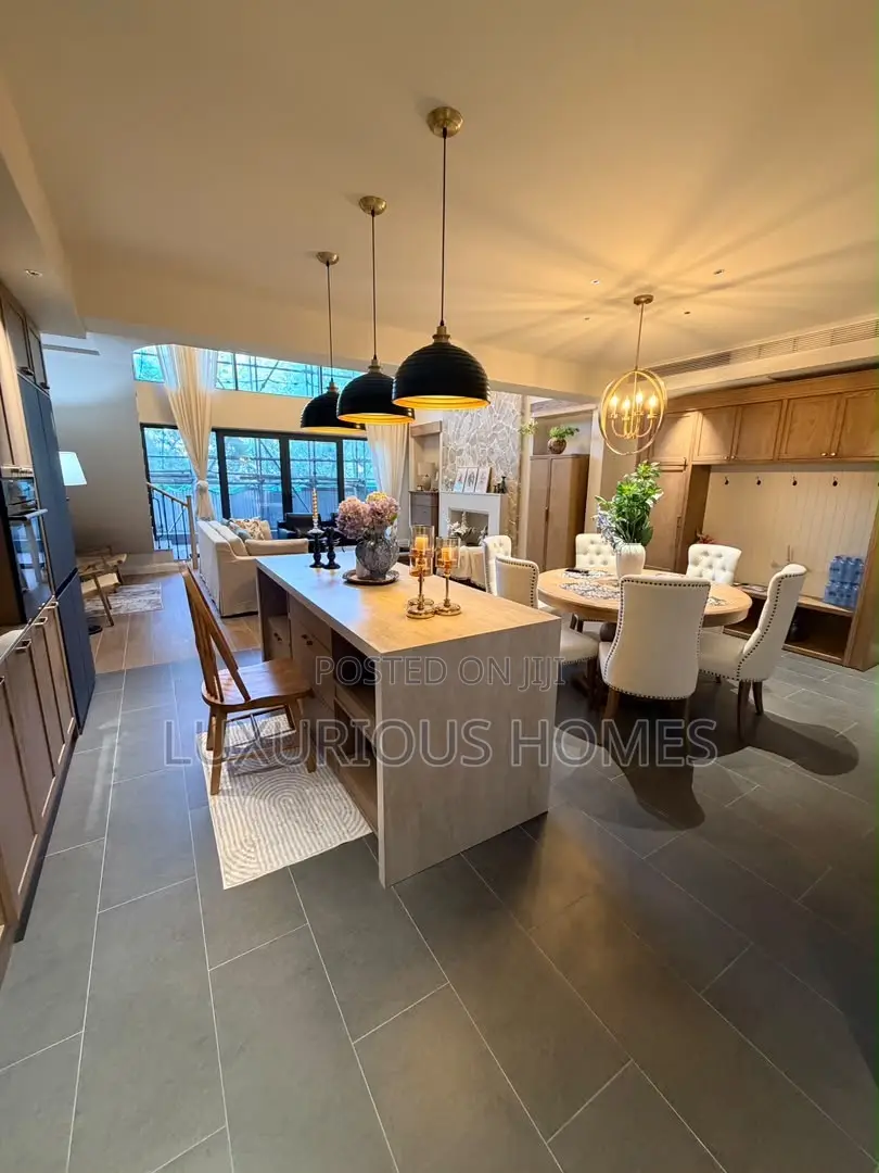 Furnished 5bdrm Apartment in Masaki for sale