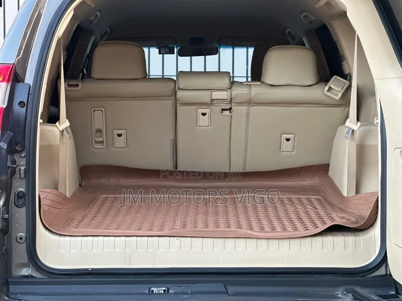 Toyota Land Cruiser Prado 2016 Gray