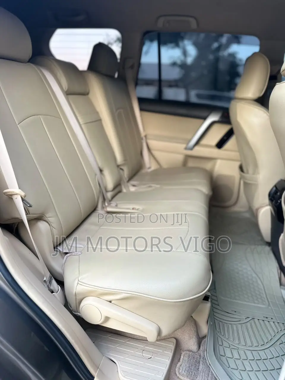 Toyota Land Cruiser Prado 2016 Gray