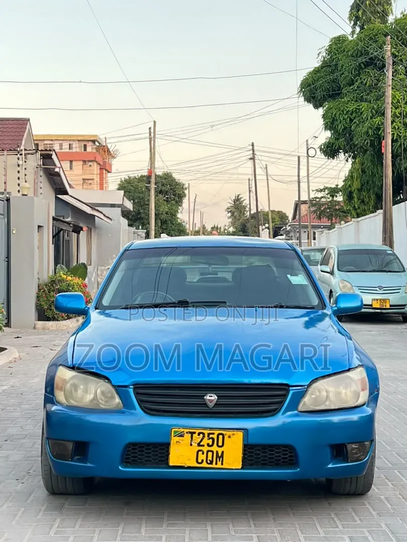 Toyota Altezza 2004 Blue