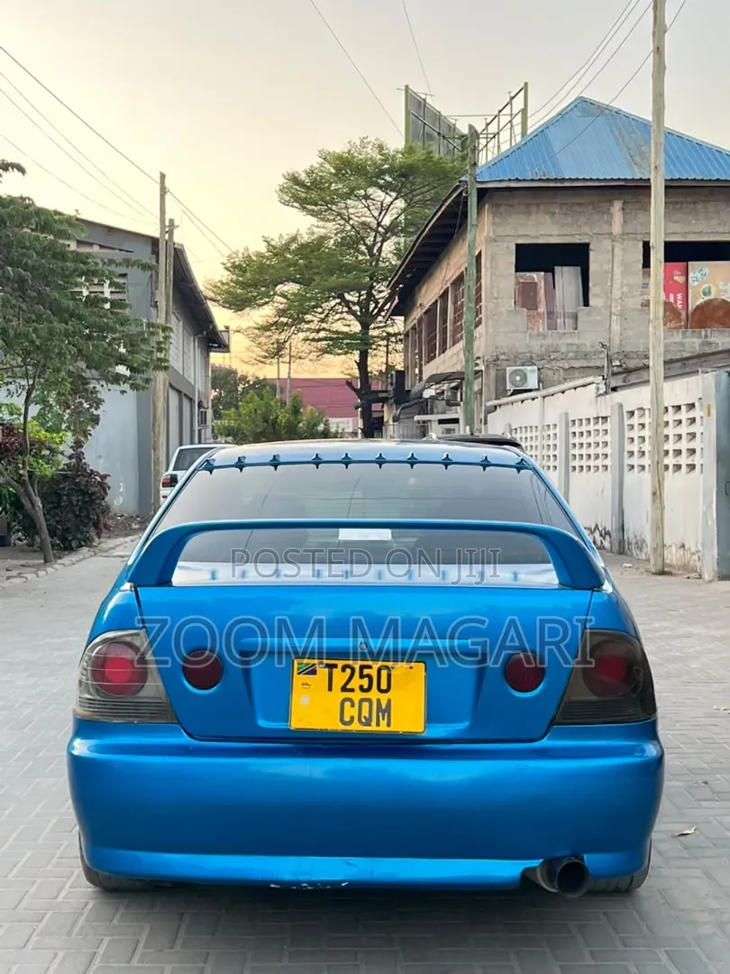 Toyota Altezza 2004 Blue