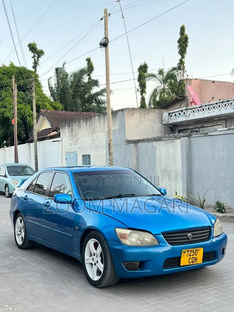 Toyota Altezza 2004 Blue