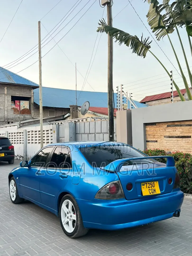 Toyota Altezza 2004 Blue