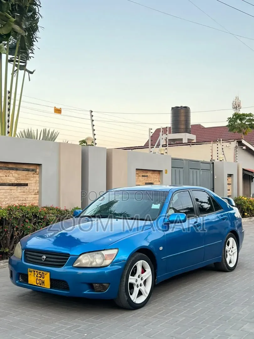 Toyota Altezza 2004 Blue