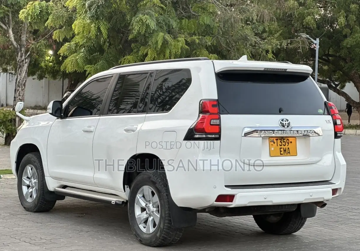Toyota Land Cruiser Prado 2.8 2019 Pearl