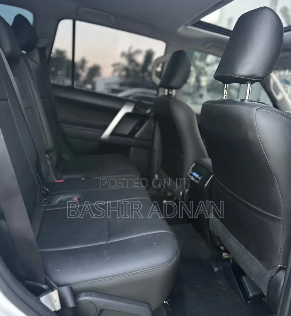 Toyota Land Cruiser Prado 2.8 2019 White