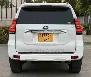 Toyota Land Cruiser Prado 2.8 2019 White