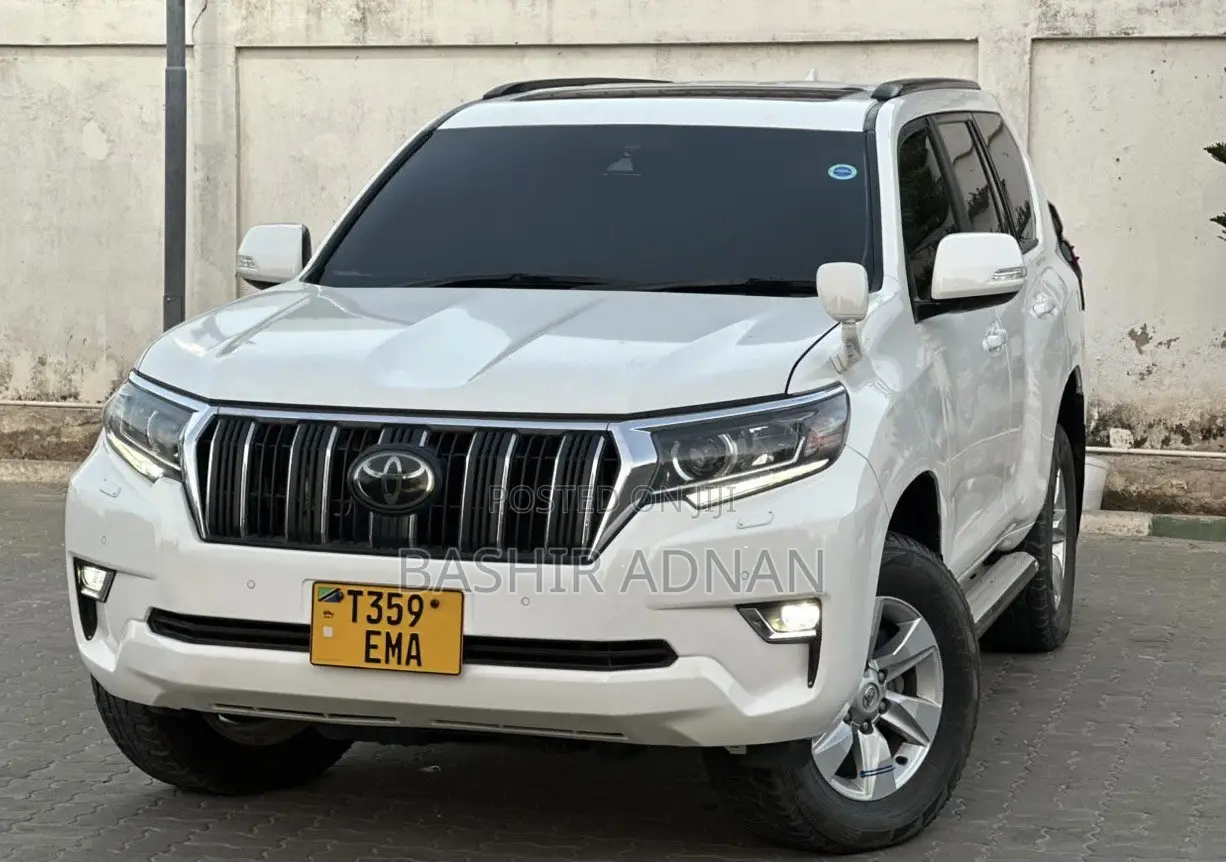 Toyota Land Cruiser Prado 2.8 2019 White